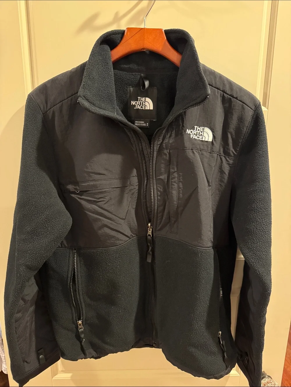 The North Face Men's Denali Black Fleece Jacket - Zip Front
